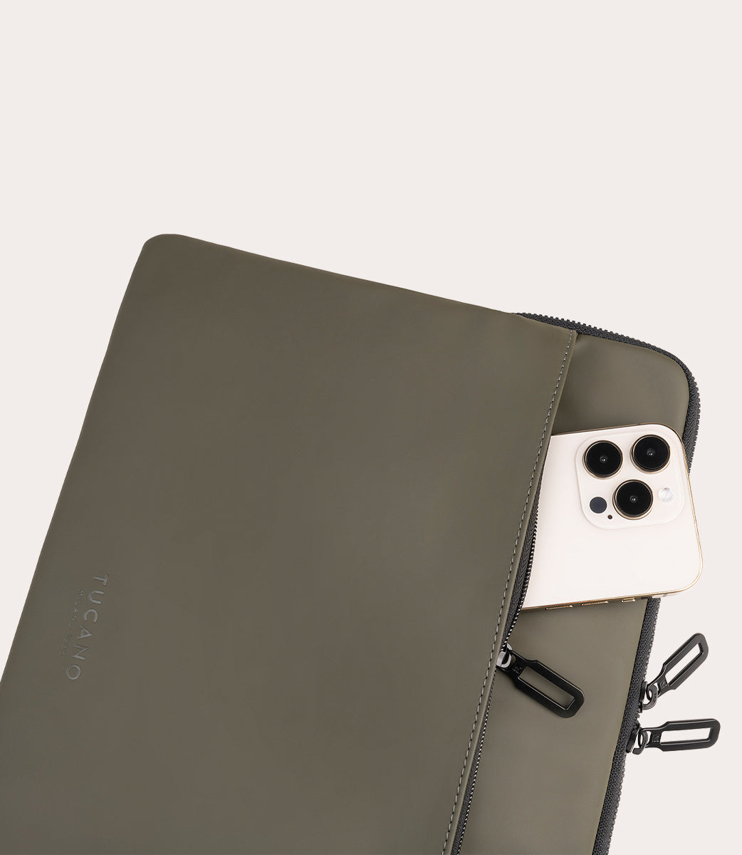 tucano-gommo-sleeve-housse-pc-portable-et-macbook-tanche image 4