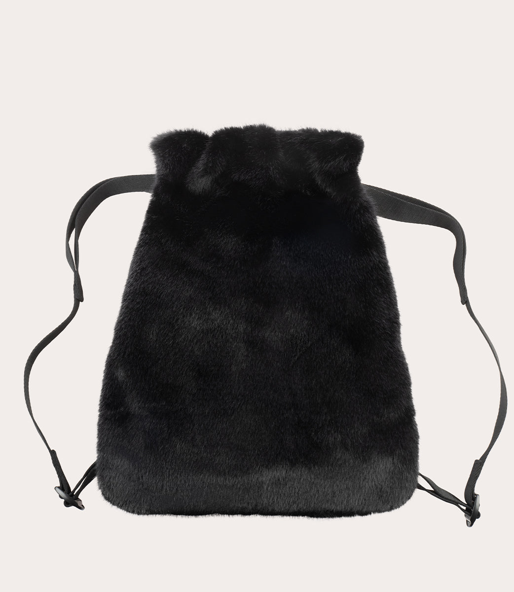 tucano-nina-fur-backpack-sac-dos-en-fausse-fourrure-fermeture-cordon-45 image 3