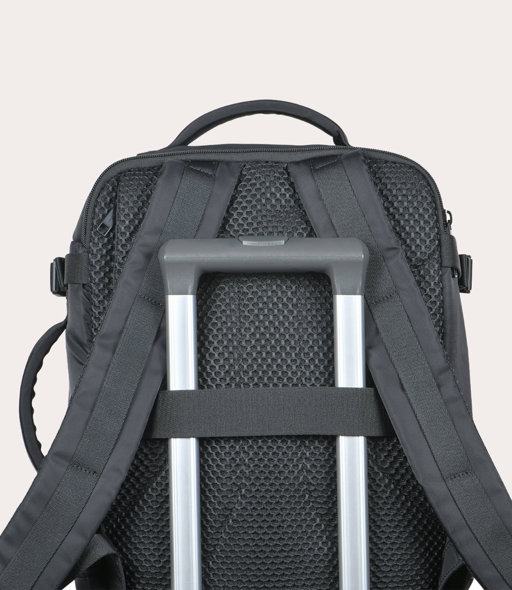 tucano-tug-premium-sac-dos-cabine-avion-en-nylon-recycl-avec-logement-airtag image 8