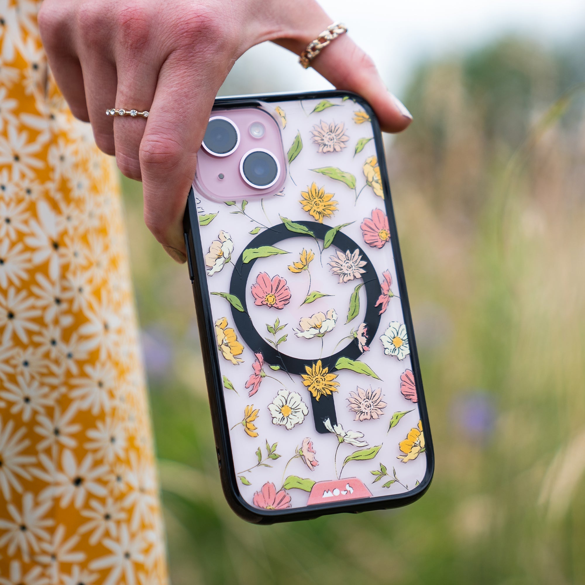 mous-floral-pink-coque-de-protection-t-l-phone-flowers-magsafe image 6