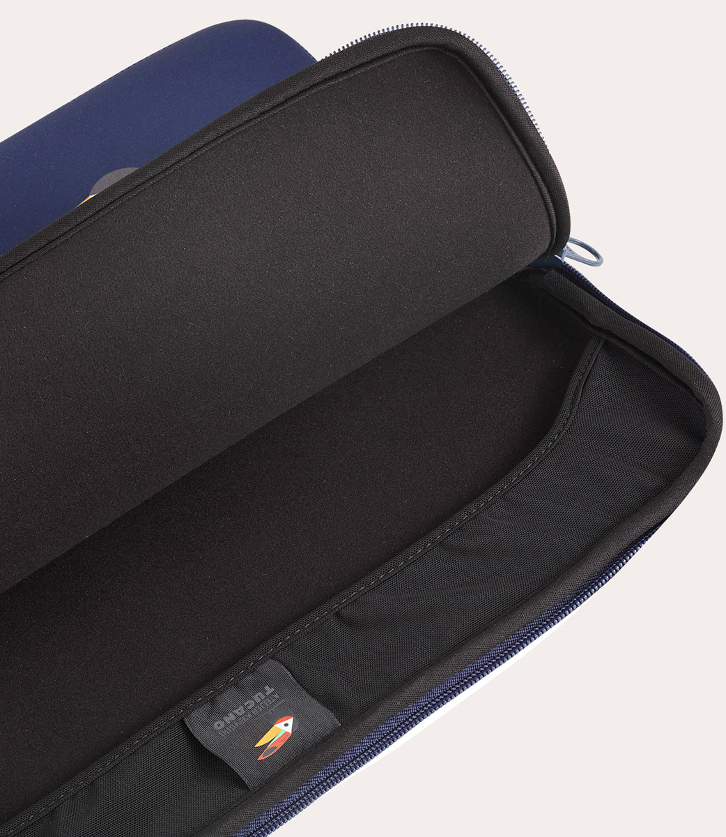 tucano-shake-13-housse-n-opr-ne-second-skin-anti-slip image 4