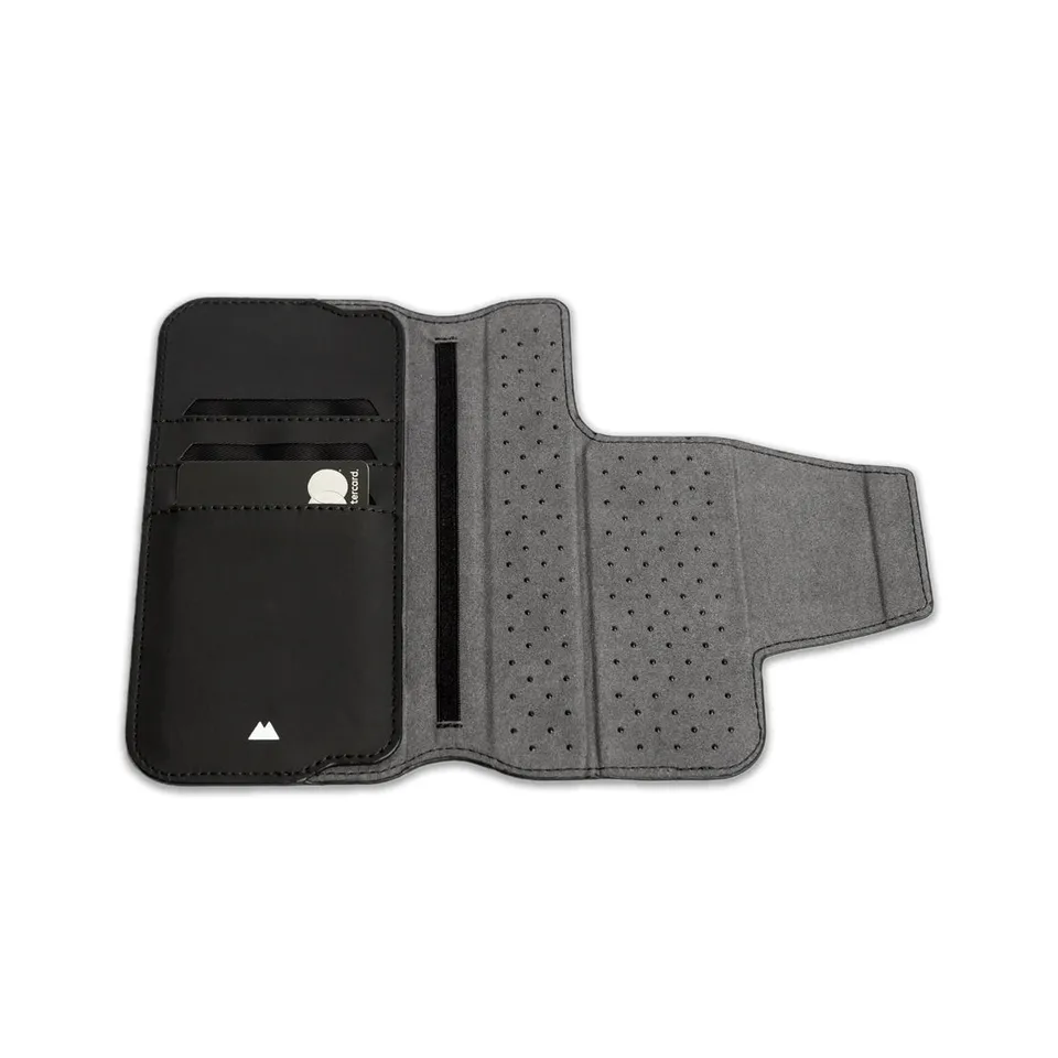 mous-infinity-black-flip-wallet-with-stand-compatible-magsafe-pour-iphone-14 image 1