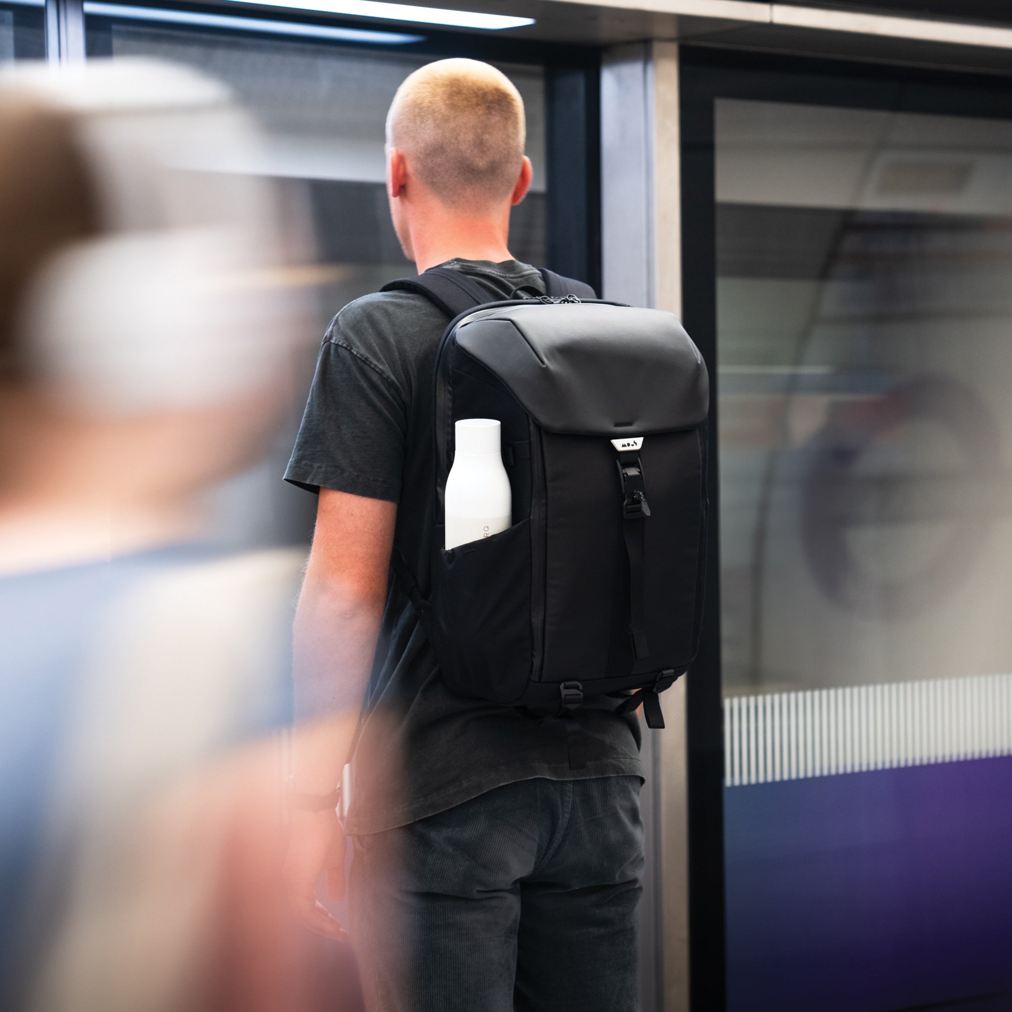 mous-extreme-sac-dos-commuter-lid-18-litres-noir image 4