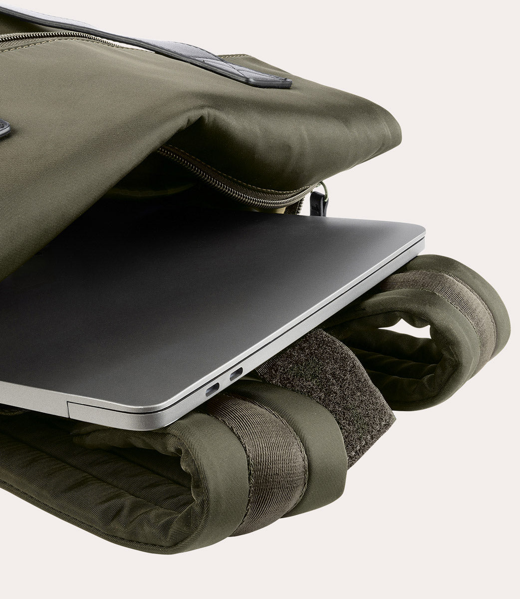 tucano-fold-backpack-sac-dos-15-6-macbook-16-nylon-recycl-et-cuir image 6