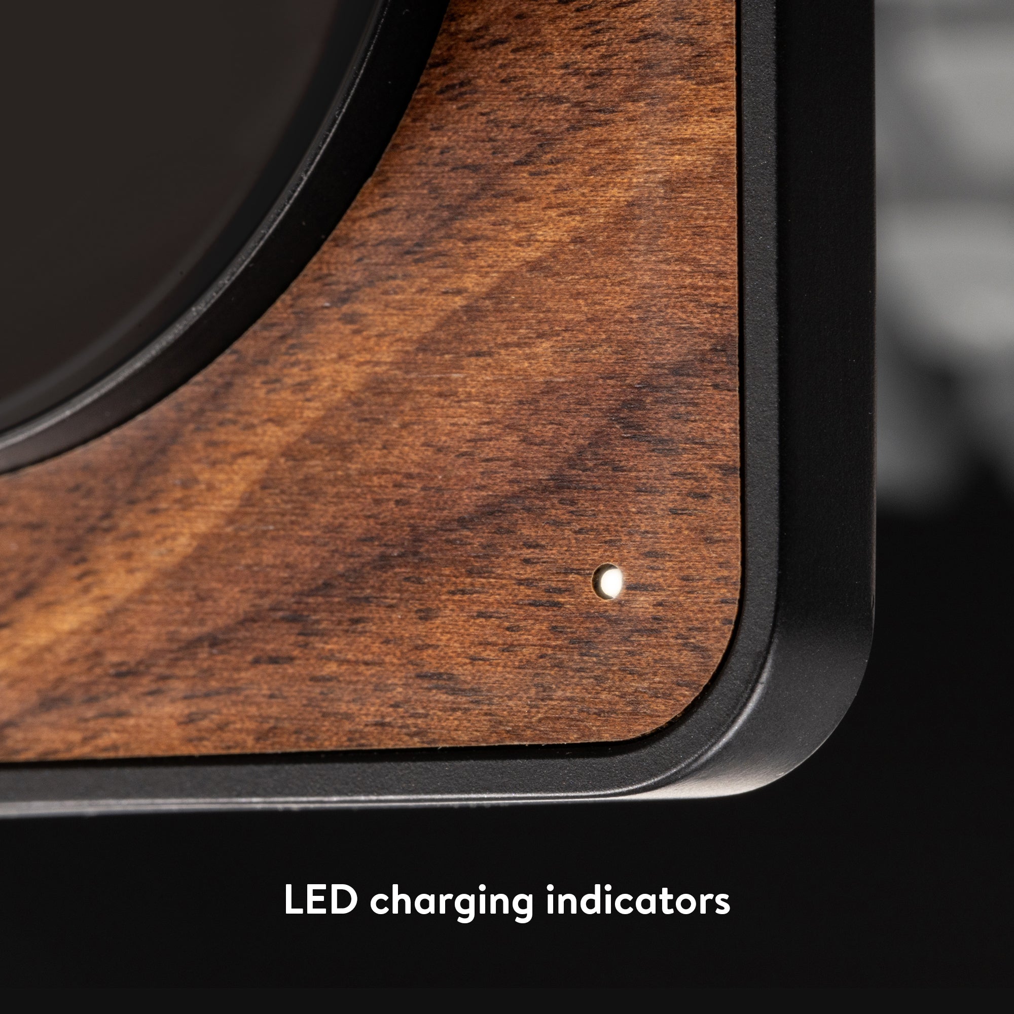 mous-walnut-pad-de-charge-sans-fil-qi2-15w-marron image 6