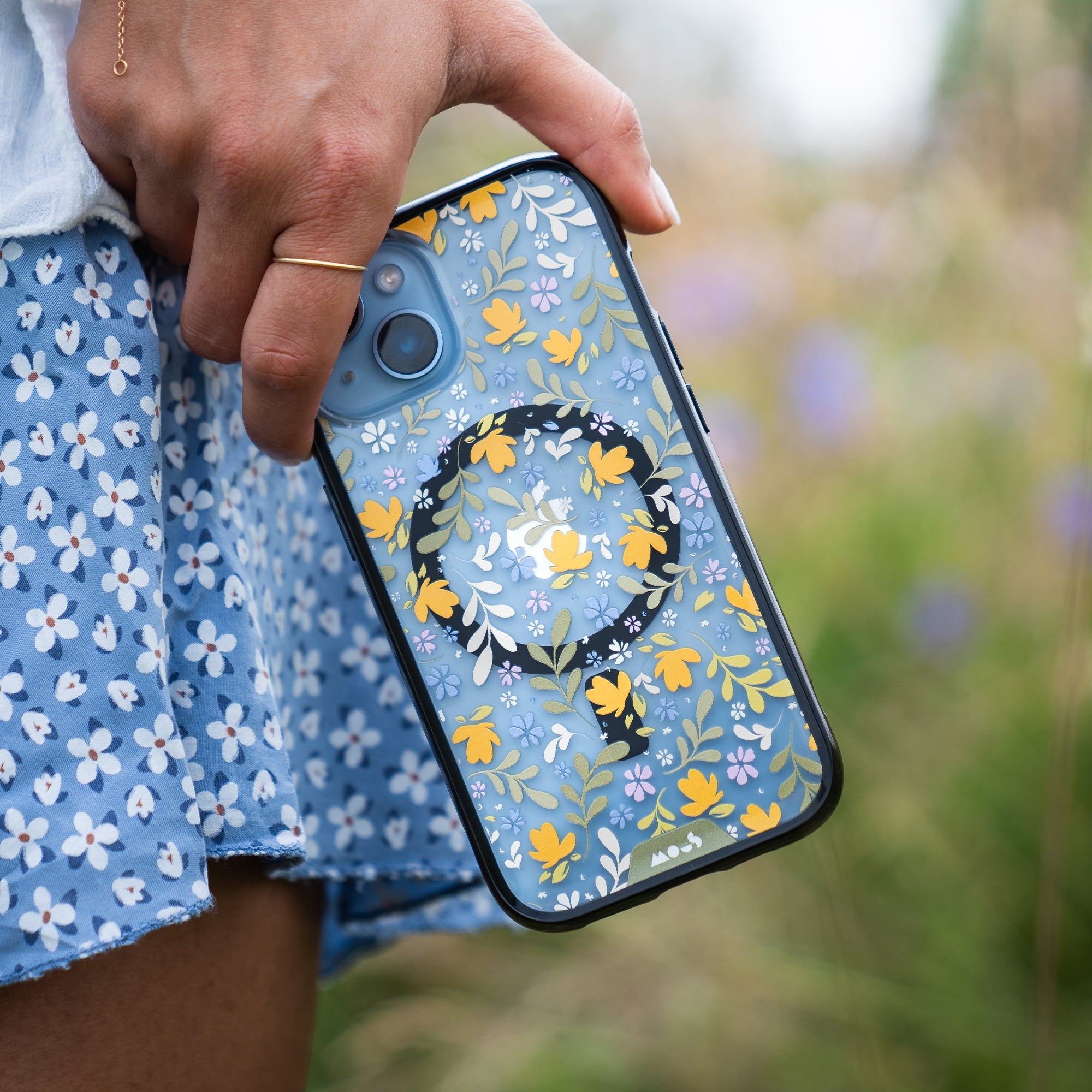 mous-ditsy-multicolour-coque-de-t-l-phone-flowers-magsafe-iphone-14 image 5