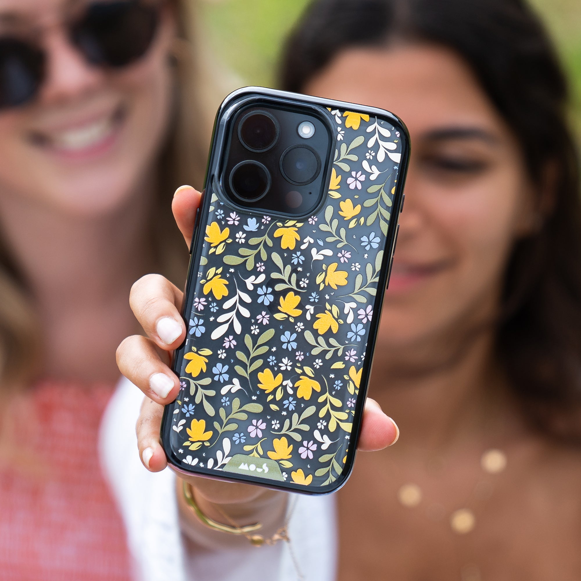 mous-ditsy-multicolour-flowers-coque-de-protection-multicolore image 5