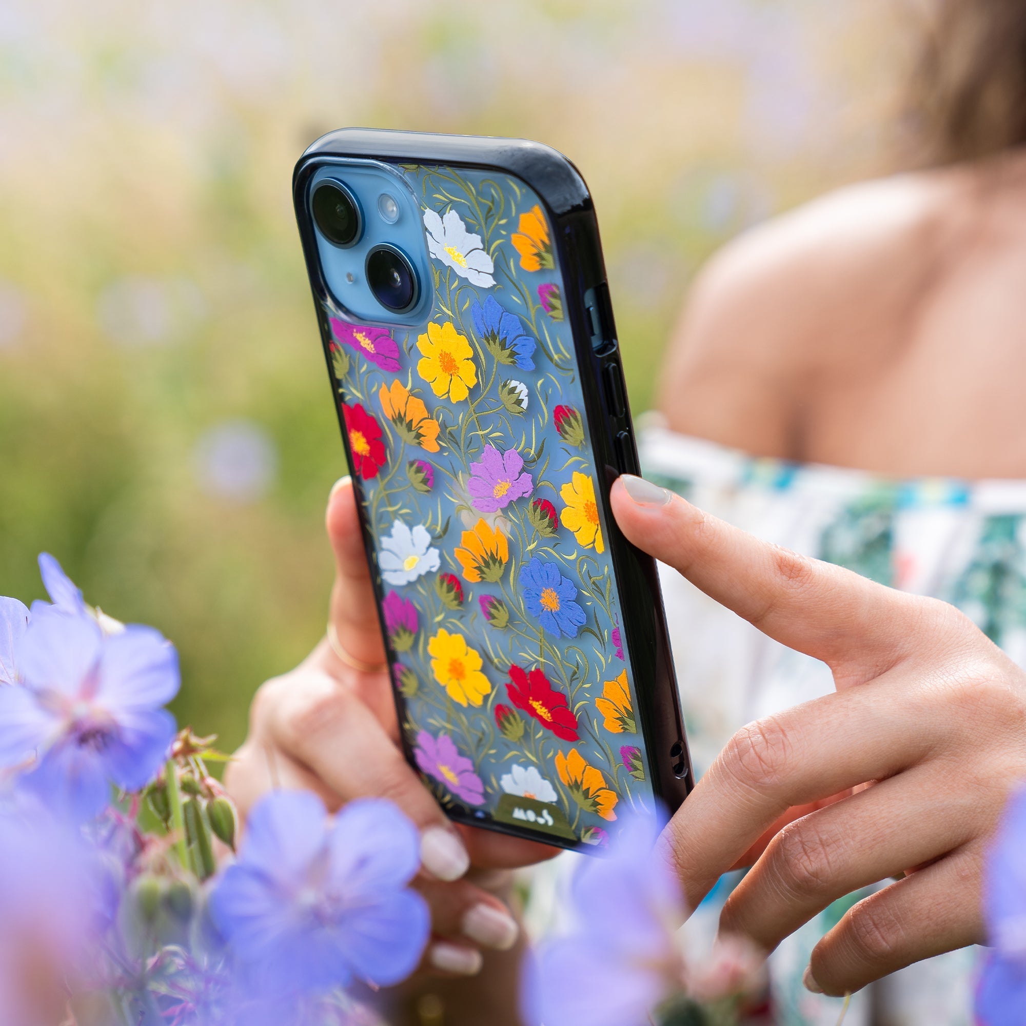 mous-cosmos-multicolore-coque-de-protection-fleurs-bleu-orange-rose image 7