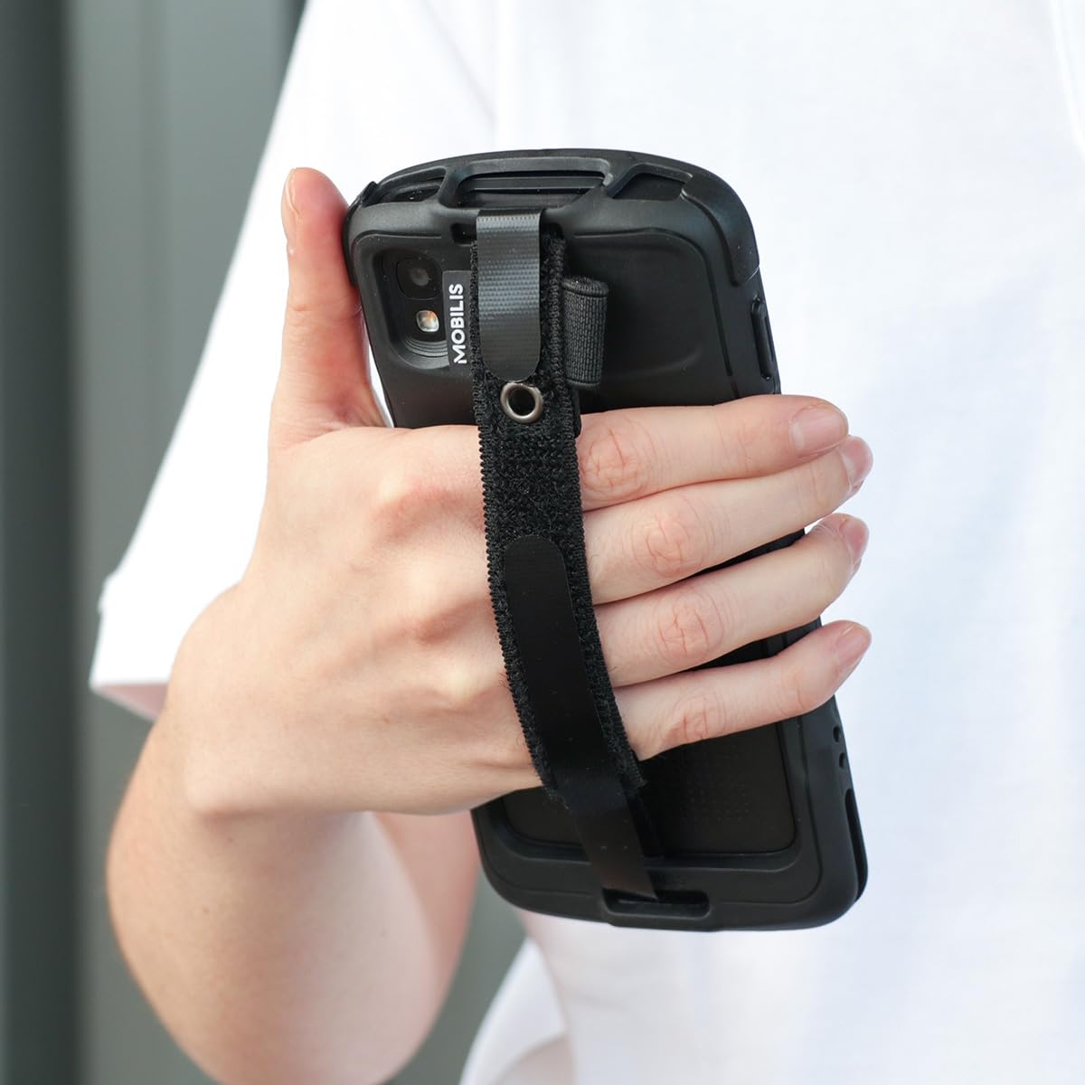 mobilis-patte-de-saisie-universelle-lastique-avec-porte-stylet-pour-terminal-zeb image 4