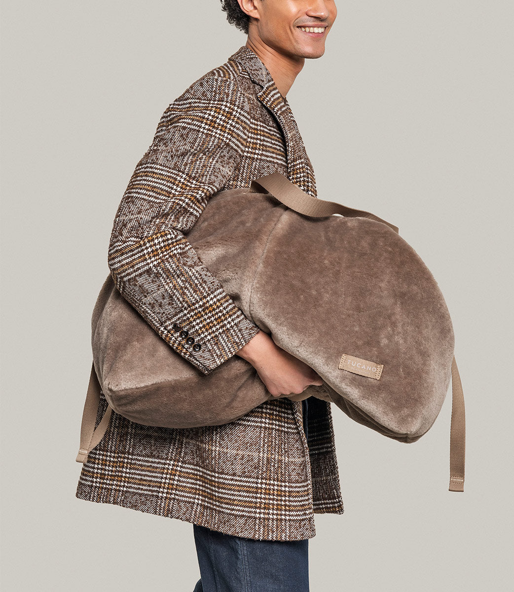 tucano-carry-fur-large-sac-de-week-end-en-fausse-fourrure-douce image 2