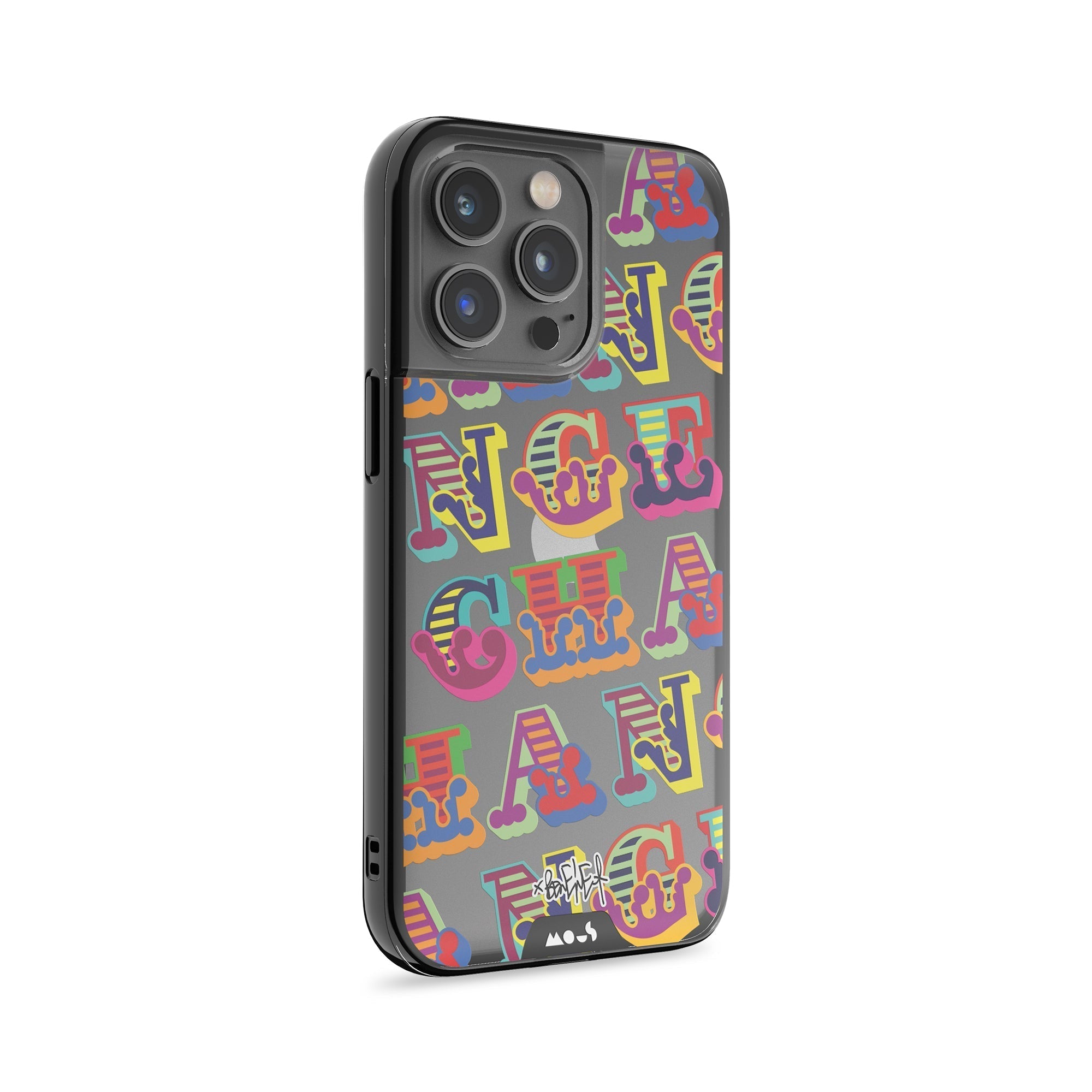mous-collabs-ben-eine-change-coque-de-protection-iphone-12-typographie-violette- image 3
