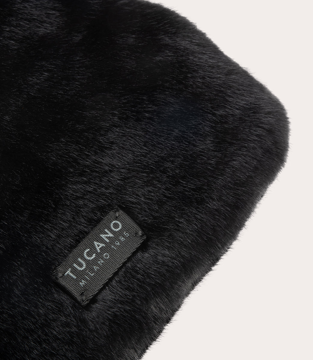 tucano-nina-fur-backpack-sac-dos-en-fausse-fourrure-fermeture-cordon-45 image 4