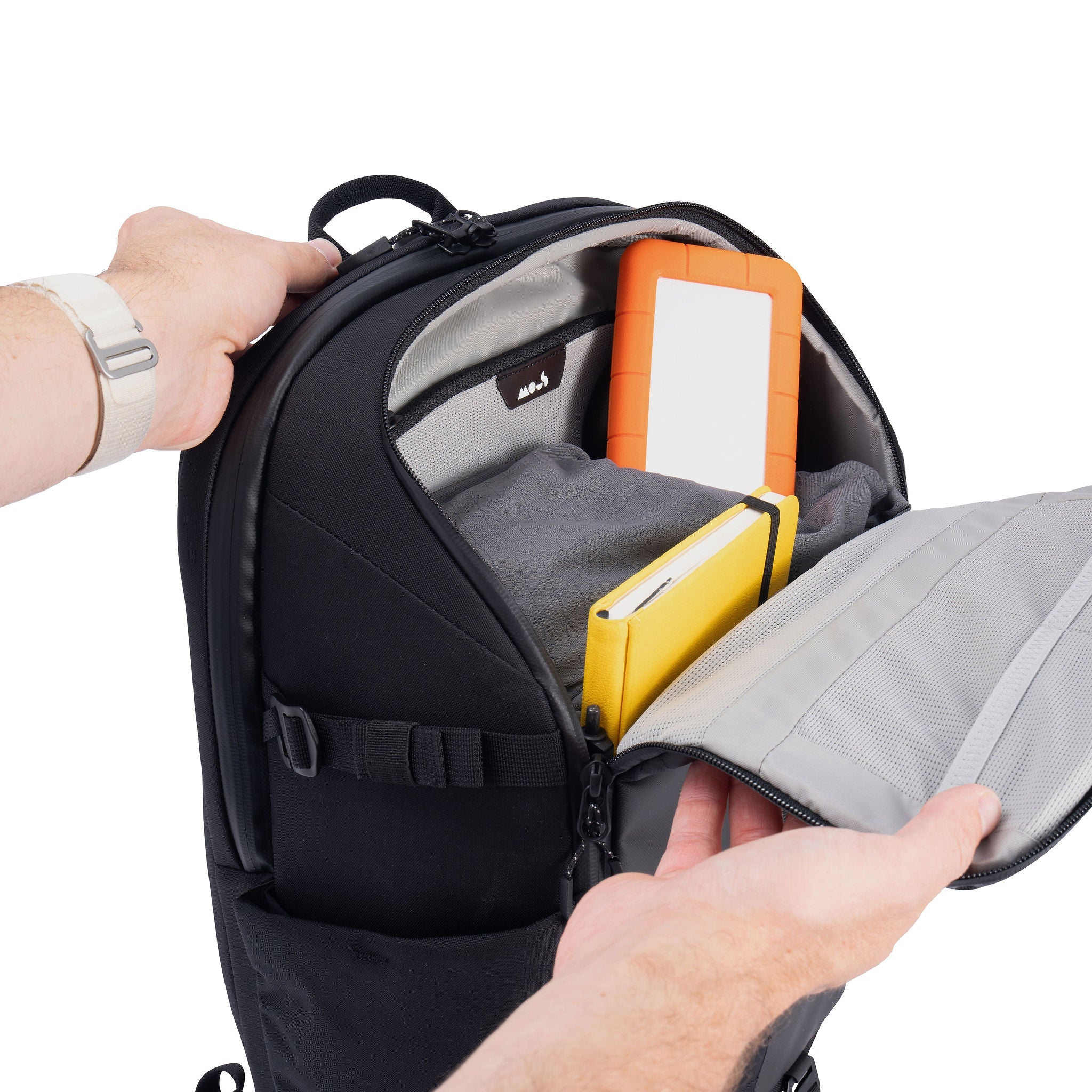 mous-extreme-commuter-sac-dos-zip-18-litres-noir image 5